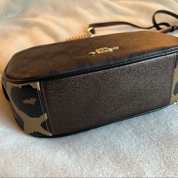 Coach Leopard F35083 Isla Chain Crossbody Signature - Picture 9 of 16